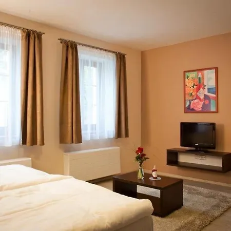 4rooms Bed & Breakfast Roztoky (Prague-West)